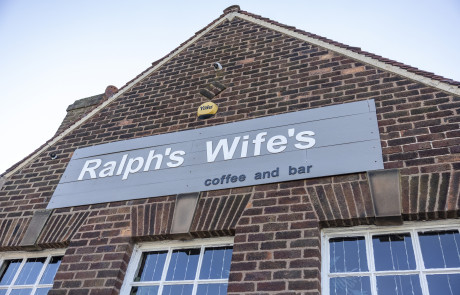 Ralph’s Wife’s Coffee and Bar, Banks